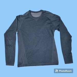MEN'S LULULEMON long sleeve shirt